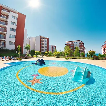 Crown Fort Club, Sea View Apartment 公寓