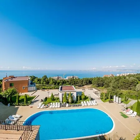 Crown Fort Club, Sea View Apartment Апартамент